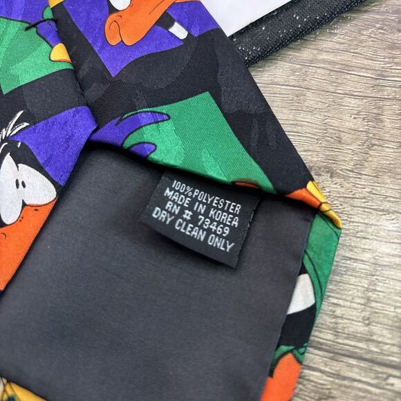 Men’s Vintage Neck Tie Looney Tunes Mania 1993 100% Polyester Korea - Picture 4 of 4